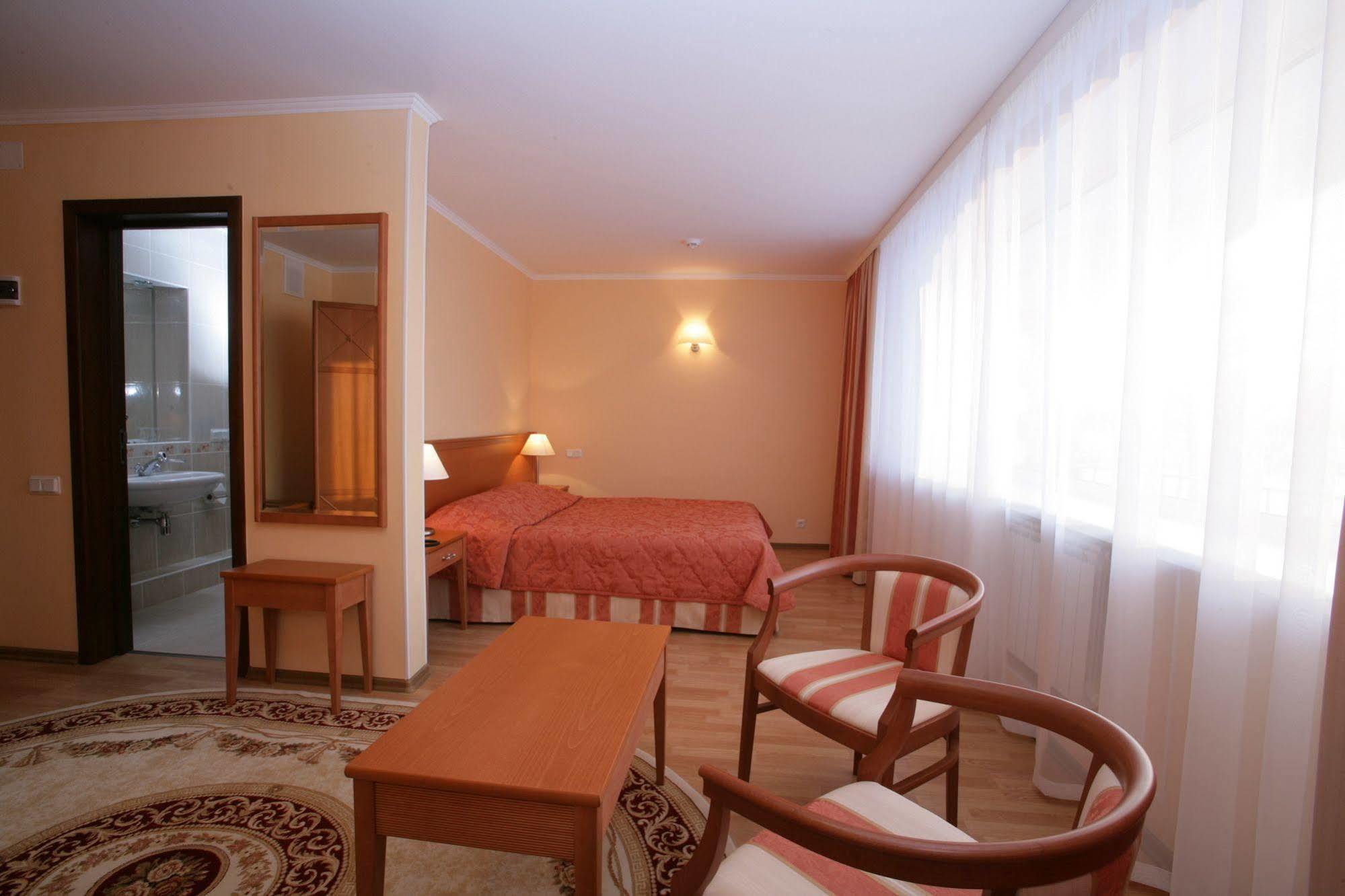 Park Hotel Pushkin Δωμάτιο φωτογραφία